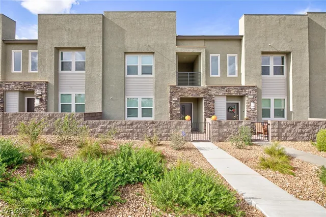 $380,000 | 334 Laurel Peak Drive, Henderson, NV 89015