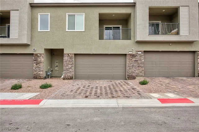 $380,000 | 334 Laurel Peak Drive, Henderson, NV 89015