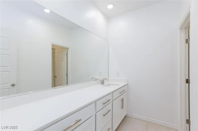 $380,000 | 334 Laurel Peak Drive, Henderson, NV 89015