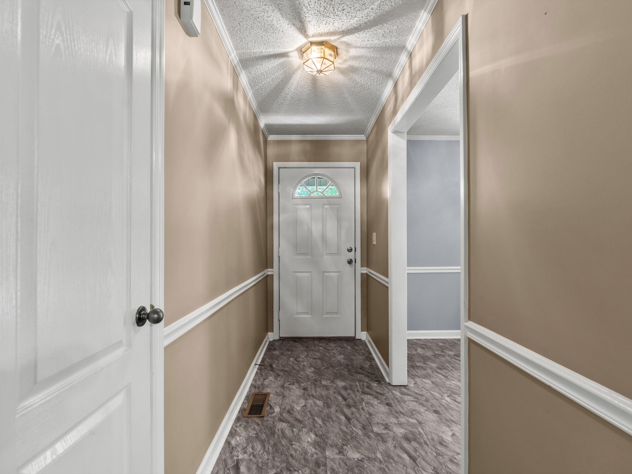 6934 Old Railroad Bed Road Toney, AL 35773 - Photo 4 of 38 a view of a hallway