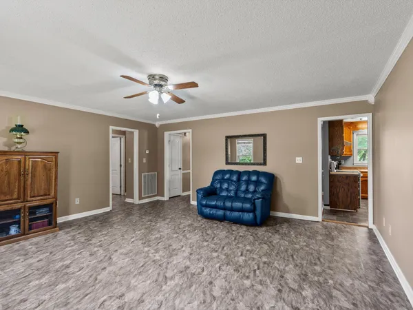 $449,900 | 6934 Old Railroad Bed Road, Toney, AL 35773