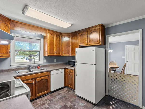 $449,900 | 6934 Old Railroad Bed Road, Toney, AL 35773