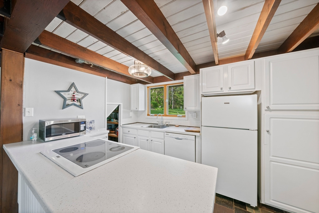 90 Menotomy Road Plymouth, MA 02360 - Photo 18 of 40 Gallery Image 18