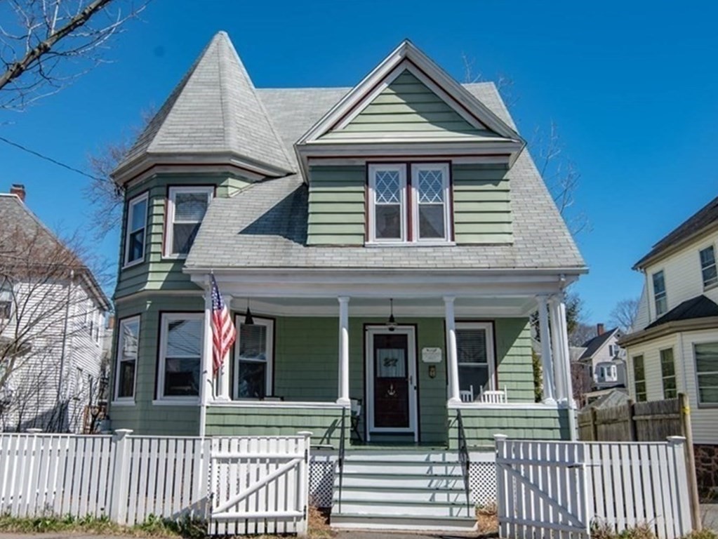 27 Shaw Road Swampscott, MA 01907 - Photo 1 of 37 Gallery Image 1