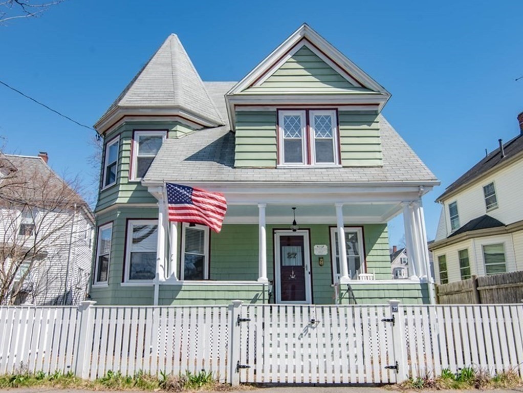 27 Shaw Road Swampscott, MA 01907 - Photo 2 of 37 Gallery Image 2