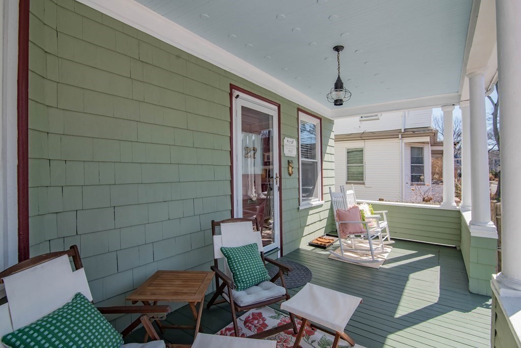 27 Shaw Road Swampscott, MA 01907 - Photo 7 of 37 Gallery Image 7