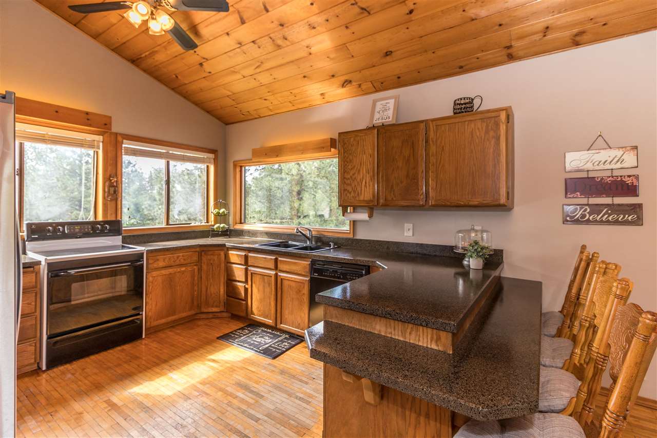 10014 East Laurel Road Chattaroy, WA 99003 - Photo 7 of 20