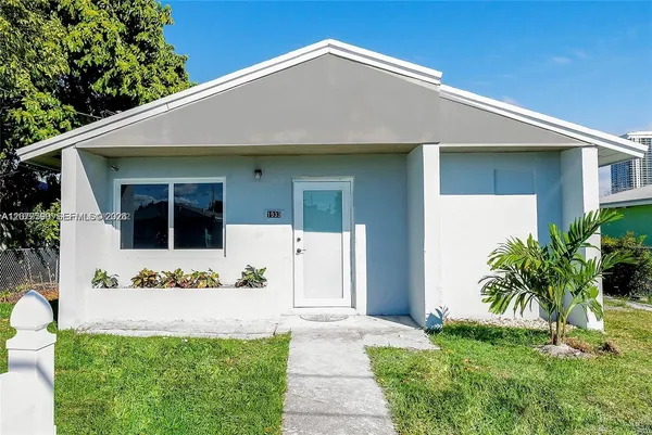 $3,500 | 1933 Northwest 2nd Court, Miami, FL 33136