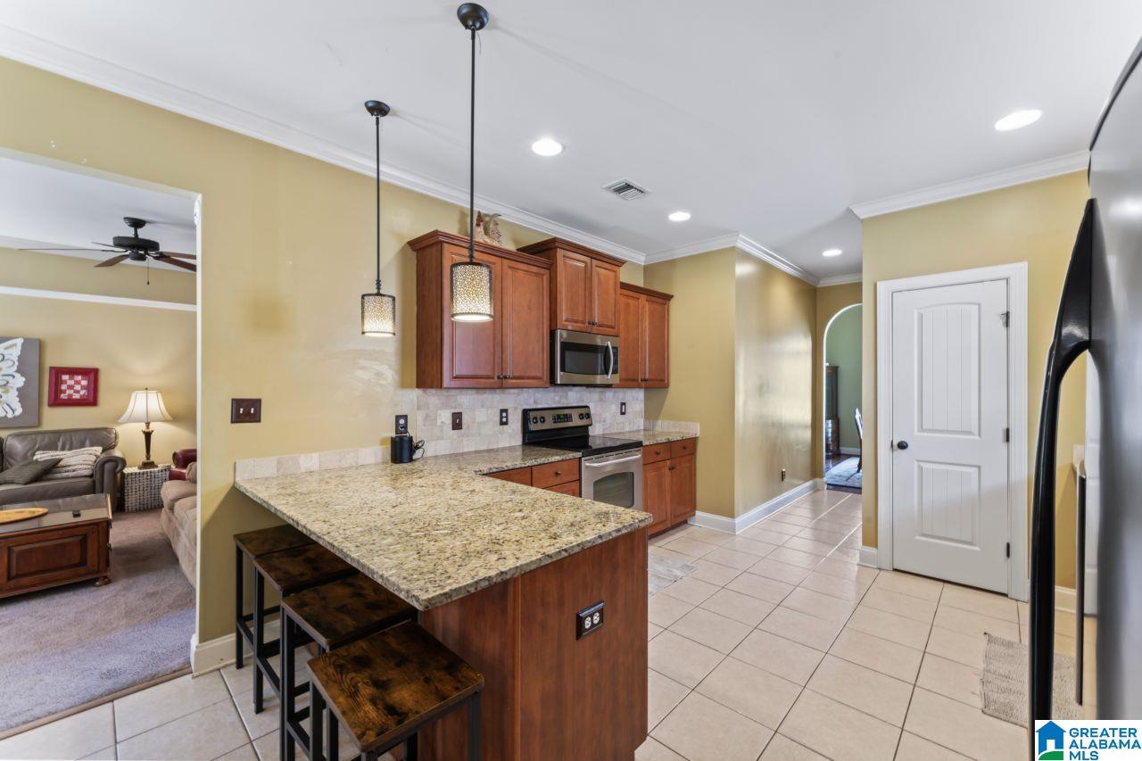 413 Heathersage Road Alabaster, AL 35114 - Photo 13 of 44