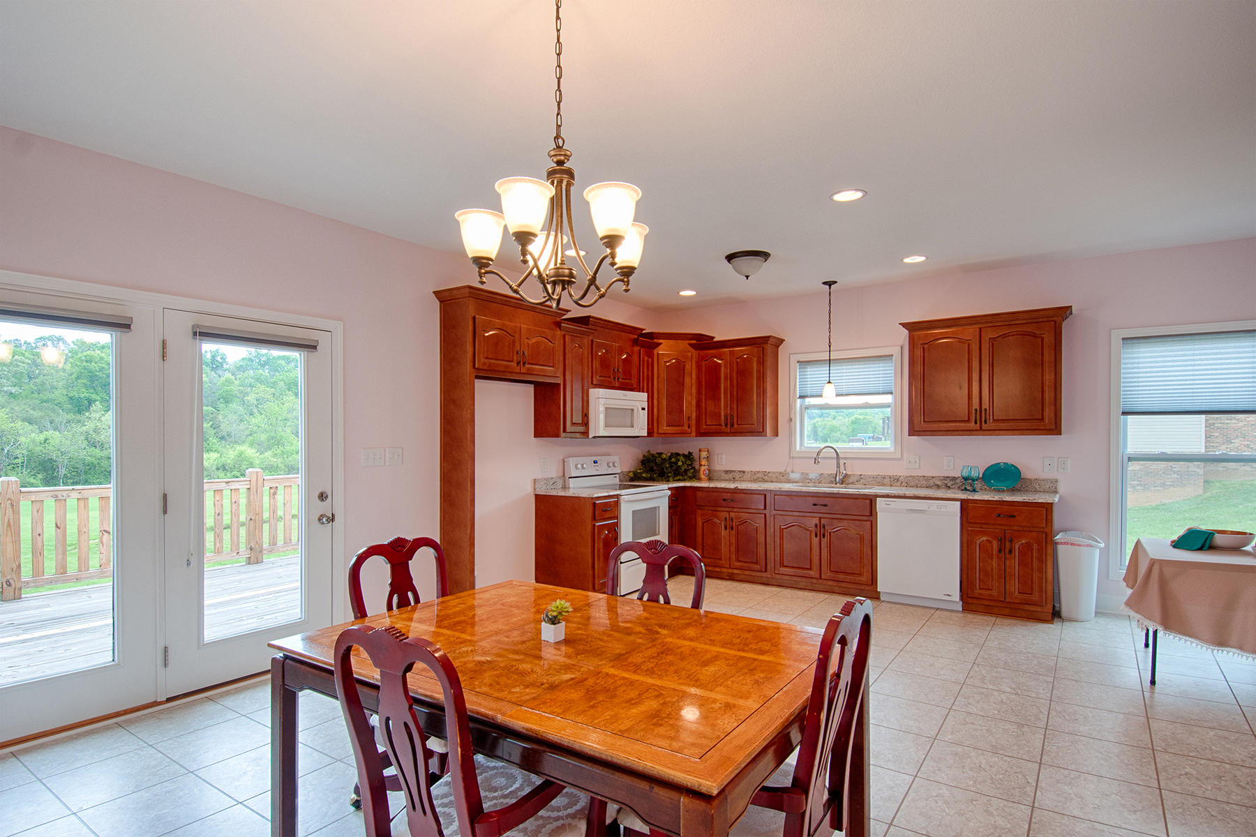 2082 Creswell-11