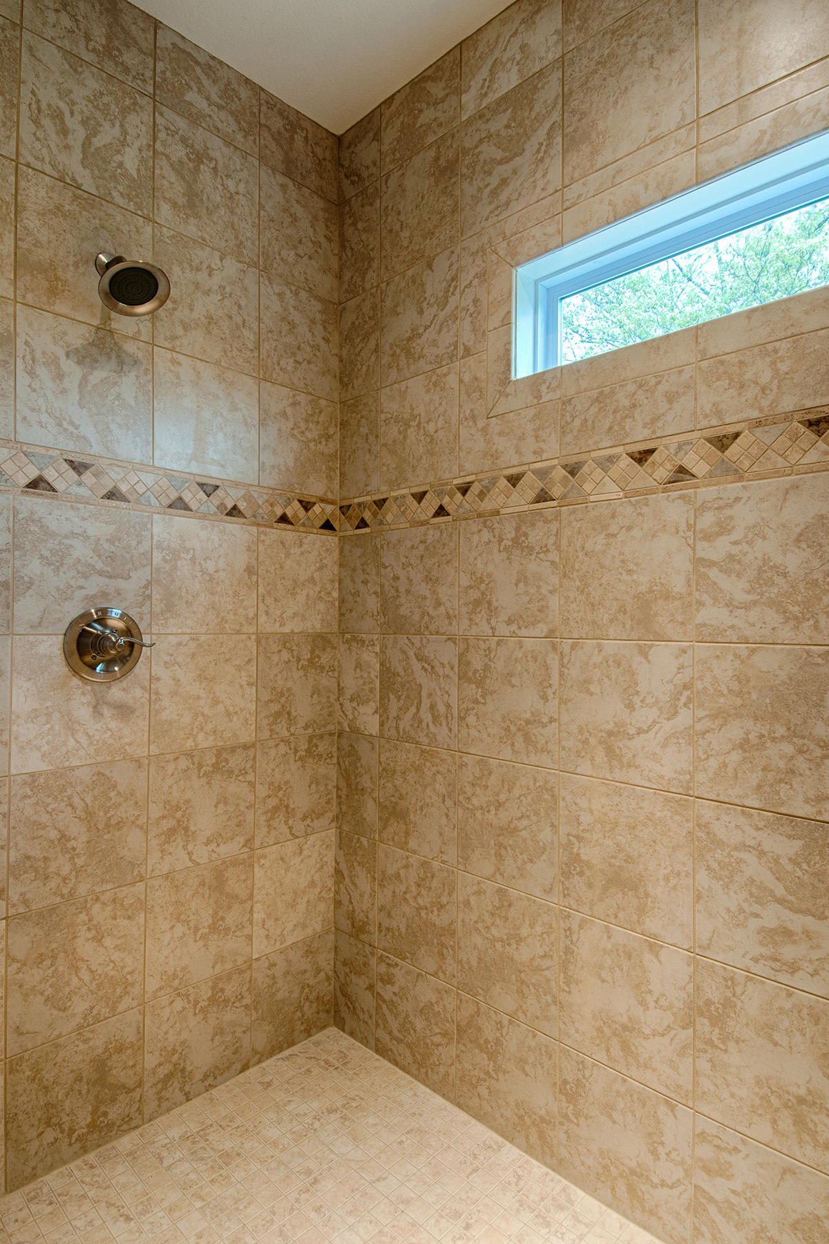 2082 Creswell-21