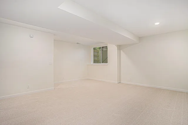 $399,000 | 1980 South Shorewood Lane, Unit 19, Holland, MI 49423