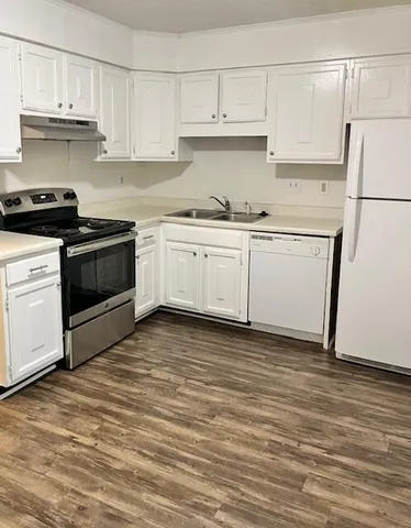 $1,695 | 930 Blackrail Court, Unit B, Mount Pleasant, SC 29464