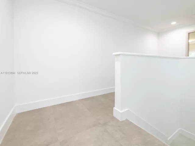 $13,995 | 20729 Northeast 32nd Avenue, Aventura, FL 33180