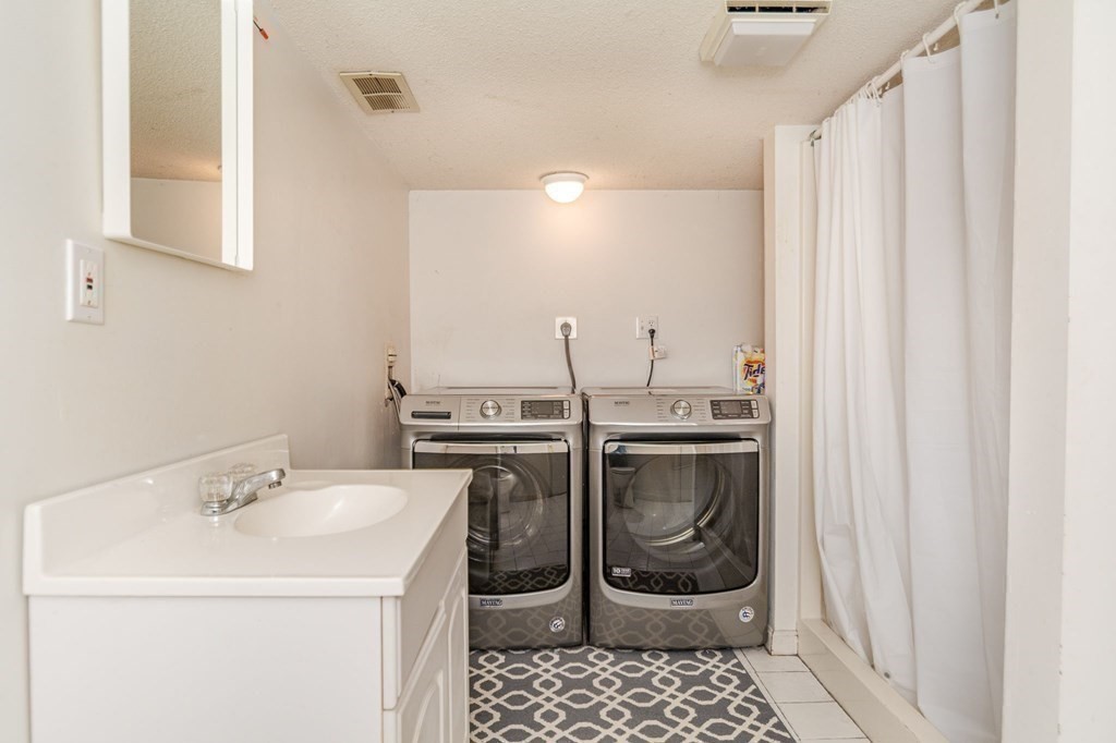 1 Newell Road Wakefield, MA 01880 - Photo 19 of 40