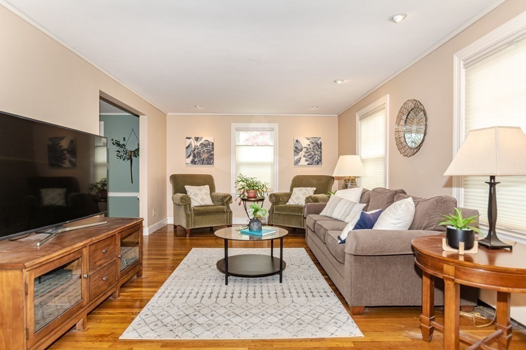 1 Newell Road Wakefield, MA 01880 - Photo 7 of 40