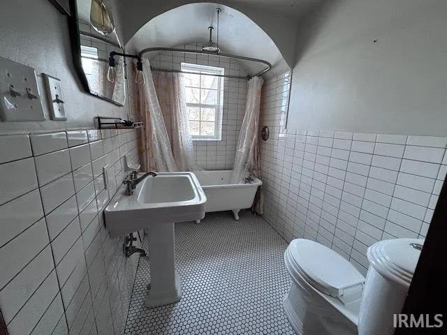 $1,500 | 5892 West 575 South, Portland, IN 47371