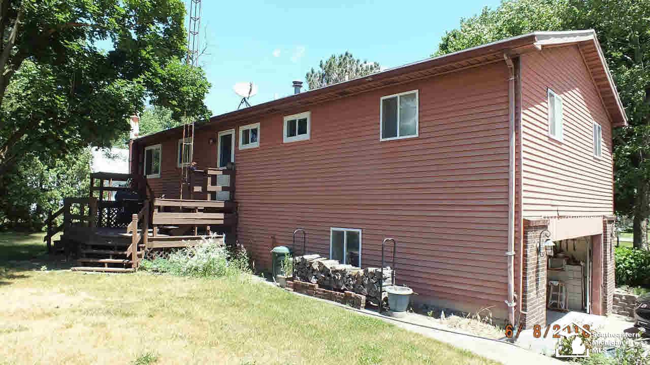 12181 Jackman Road Temperance, MI 48182 - Photo 4 of 16 21174690-3.JPG