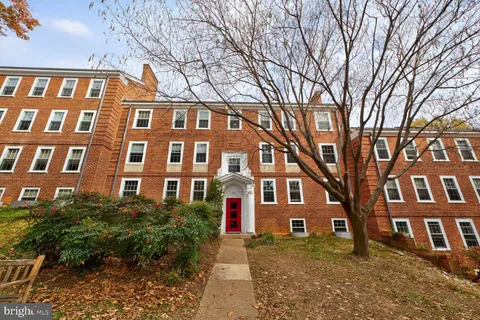 $418,000 | 3811 39th Street Northwest, Unit D88, Washington, DC 20016