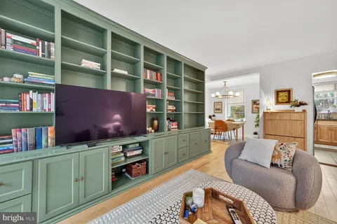 $418,000 | 3811 39th Street Northwest, Unit D88, Washington, DC 20016