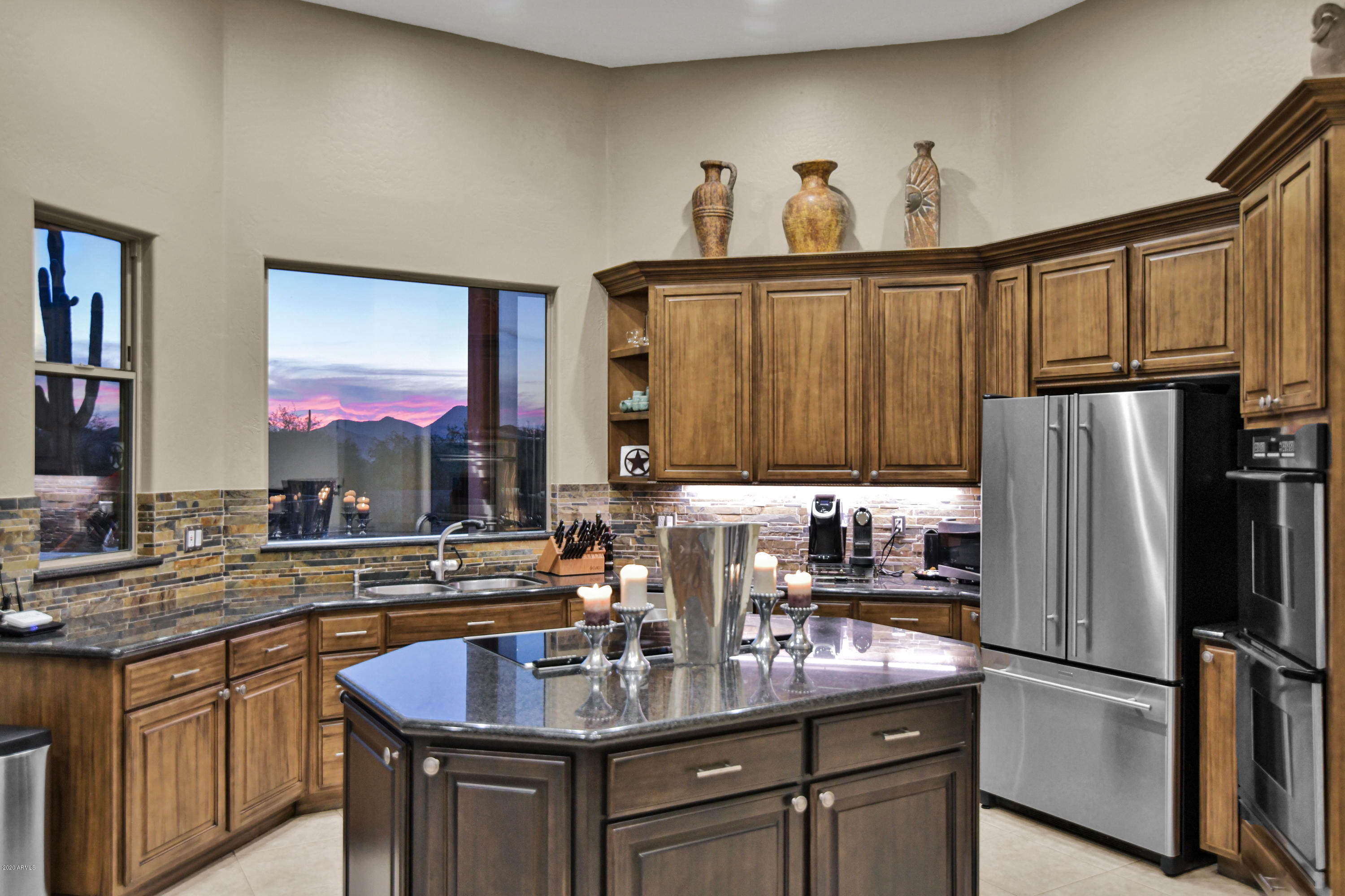 6789 East Saber Road Cave Creek, AZ 85331 - Photo 11 of 39 Well Appointed Kitchen