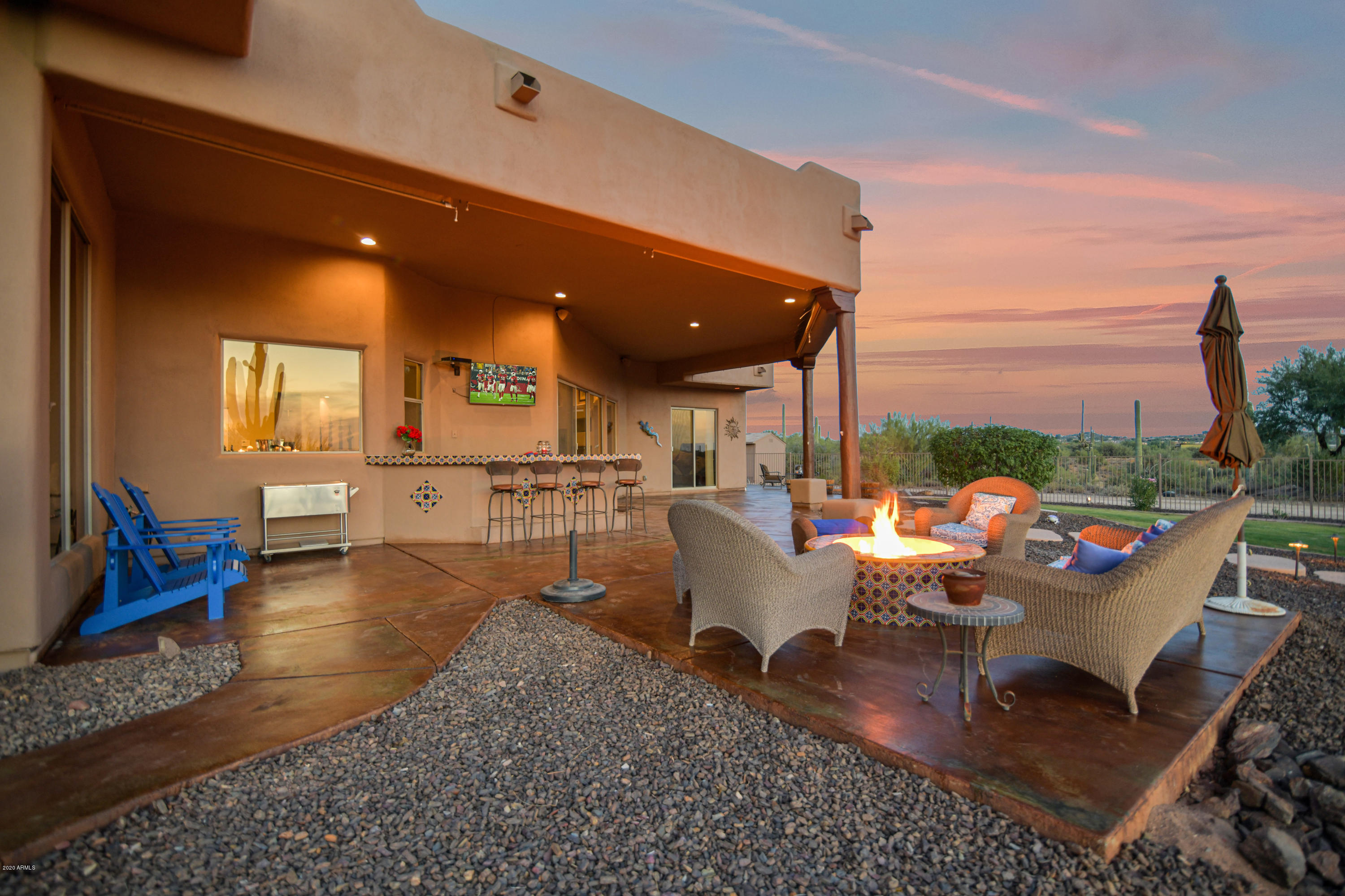 6789 East Saber Road Cave Creek, AZ 85331 - Photo 15 of 39 Many Seation Options