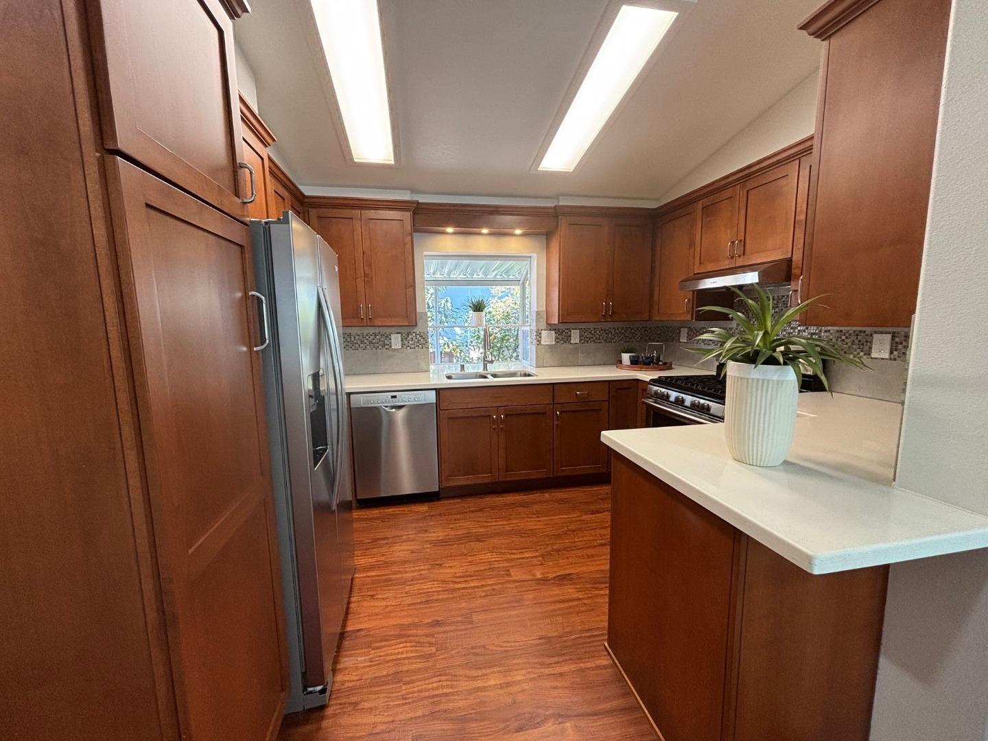 8282 Murray Avenue, Unit 65 Gilroy, CA 95020 - Photo 2 of 19