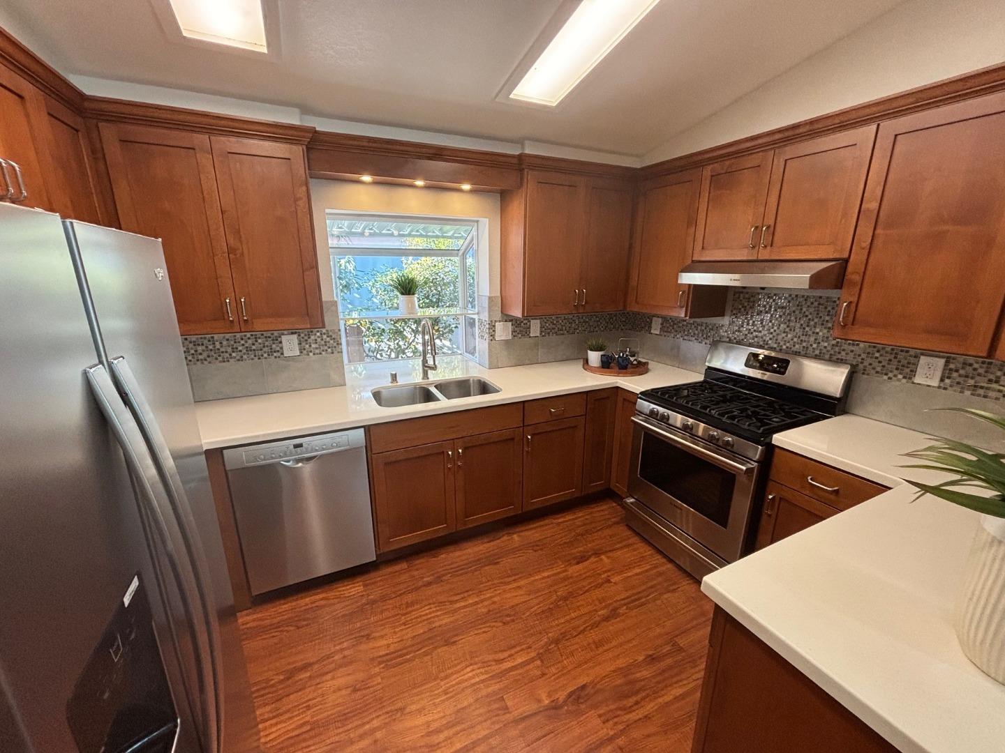 8282 Murray Avenue, Unit 65 Gilroy, CA 95020 - Photo 6 of 19