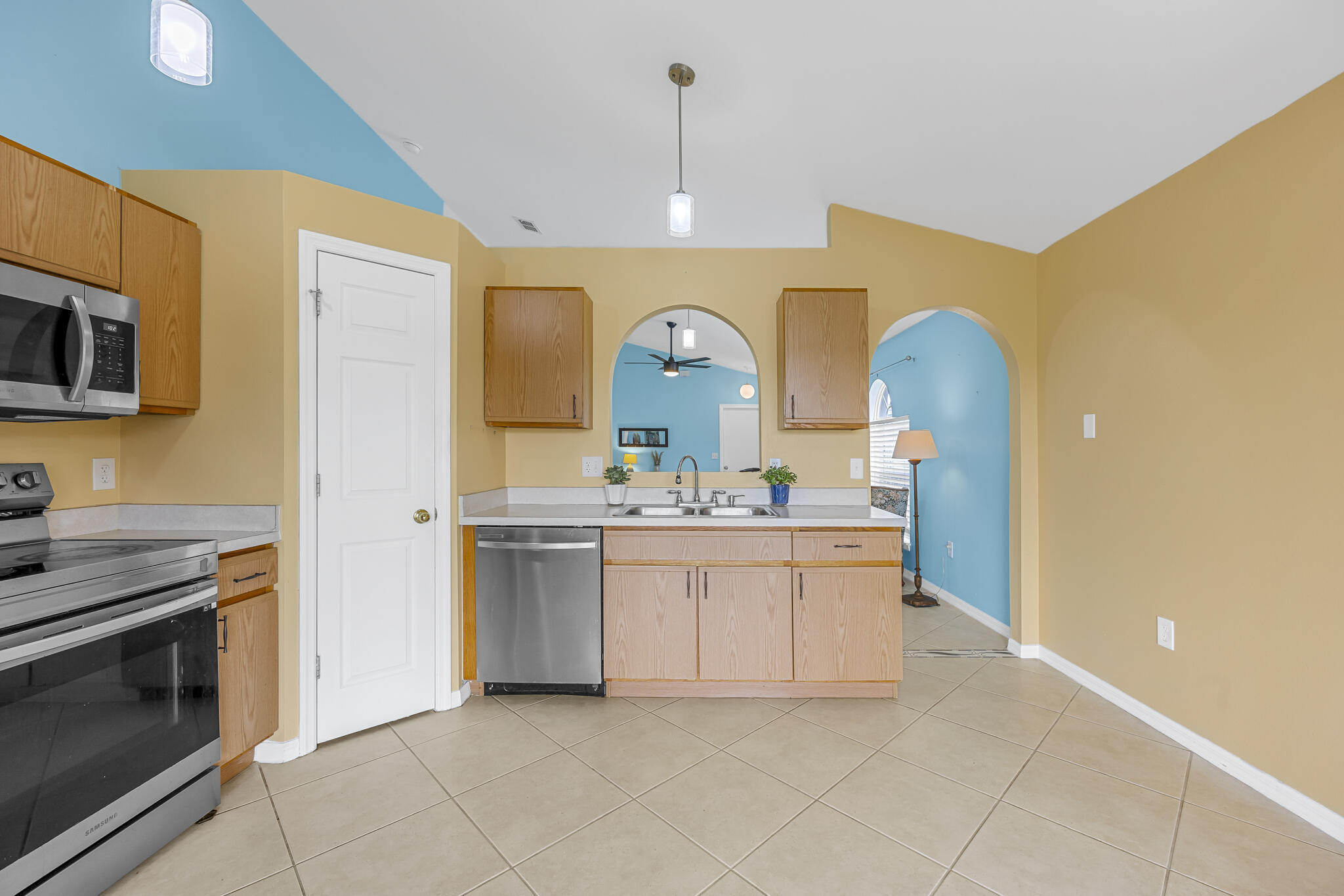 2066 Redwood Circle Palm Bay, FL 32905 - Photo 13 of 37 a-18