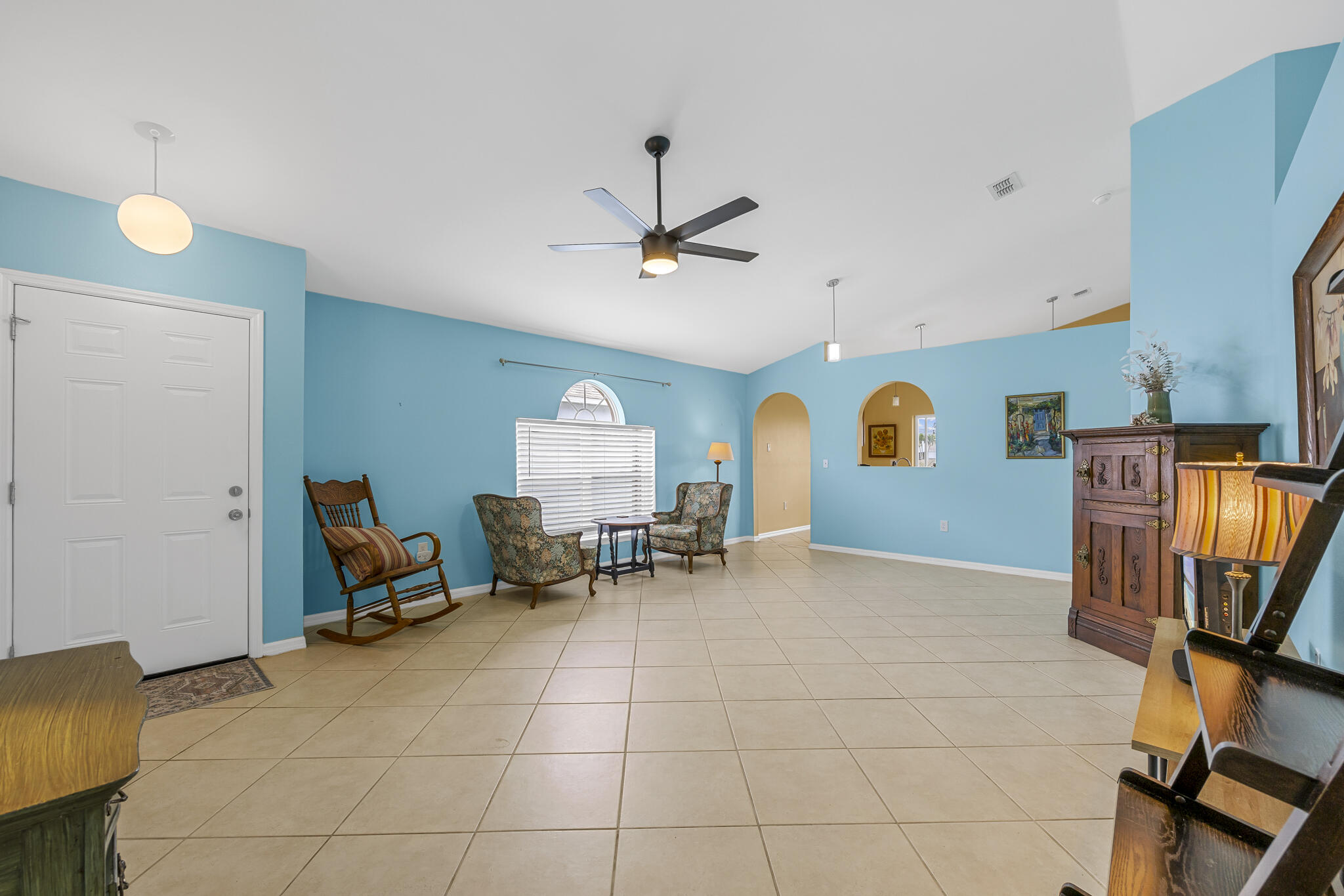 2066 Redwood Circle Palm Bay, FL 32905 - Photo 8 of 37 a-22
