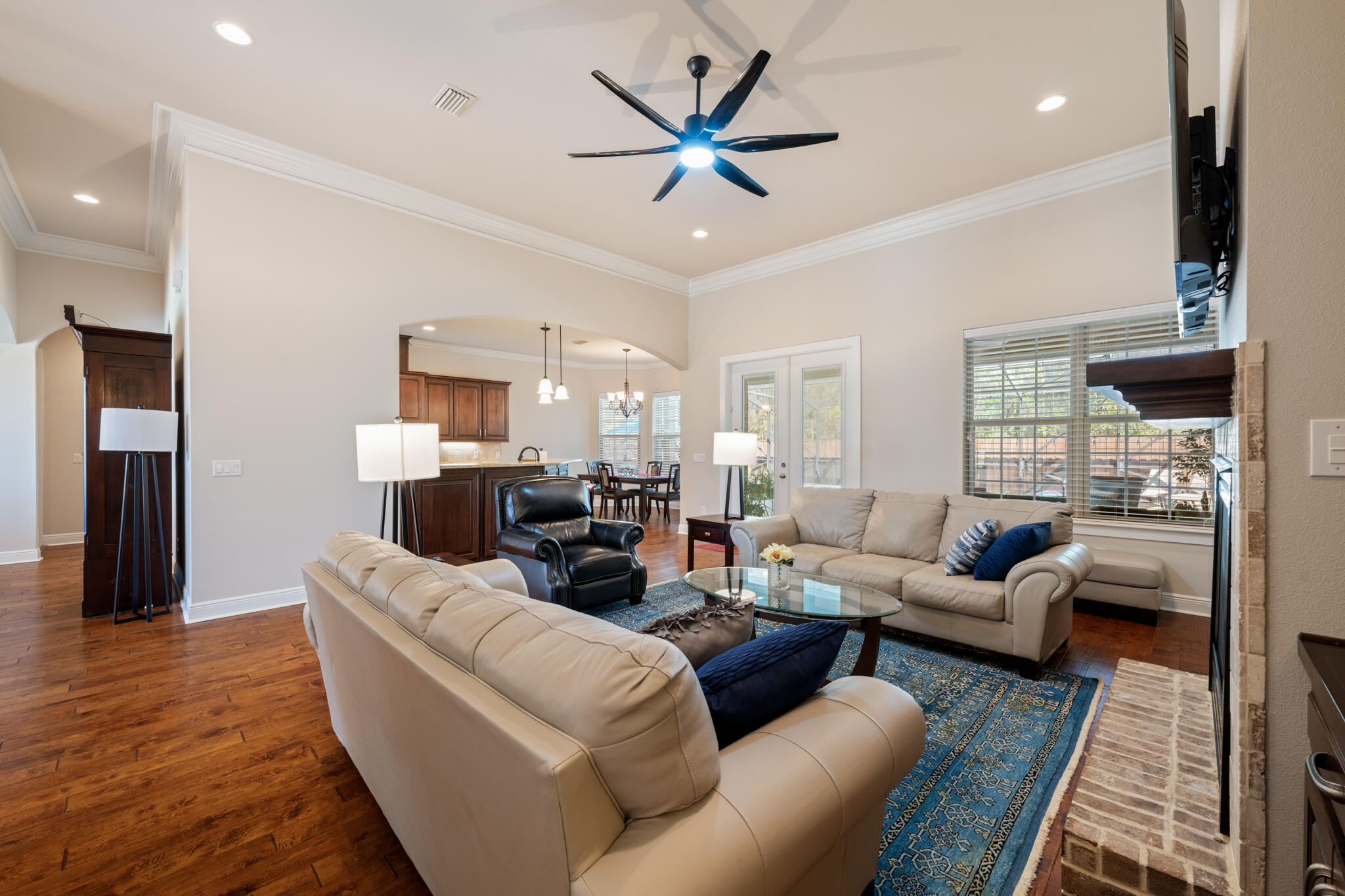 5556 Madelines Way Pace, FL 32571 - Photo 27 of 65 living room