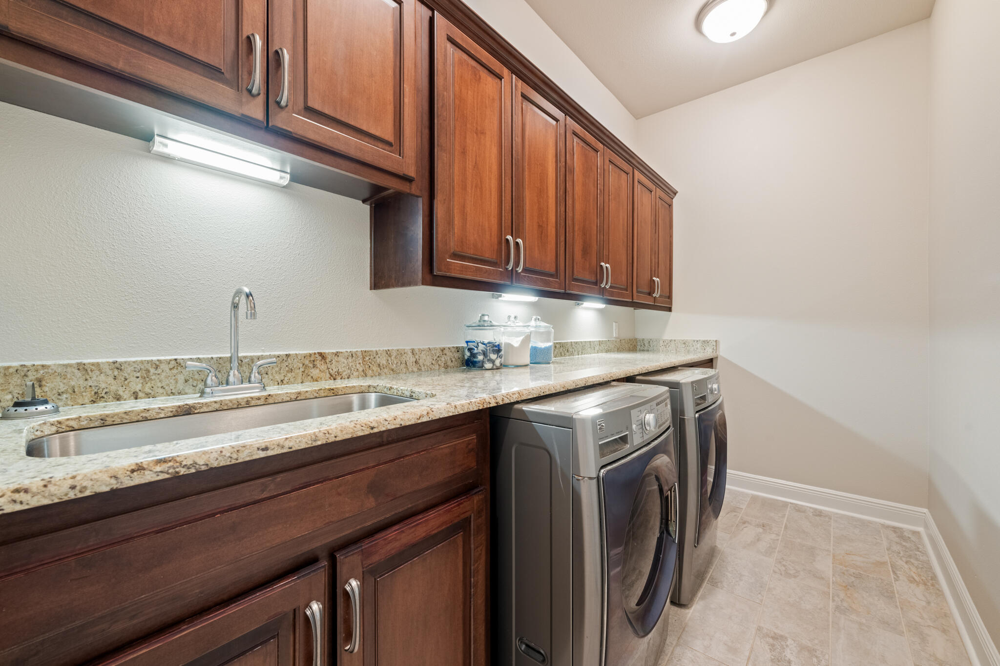 5556 Madelines Way Pace, FL 32571 - Photo 28 of 65 laundry room