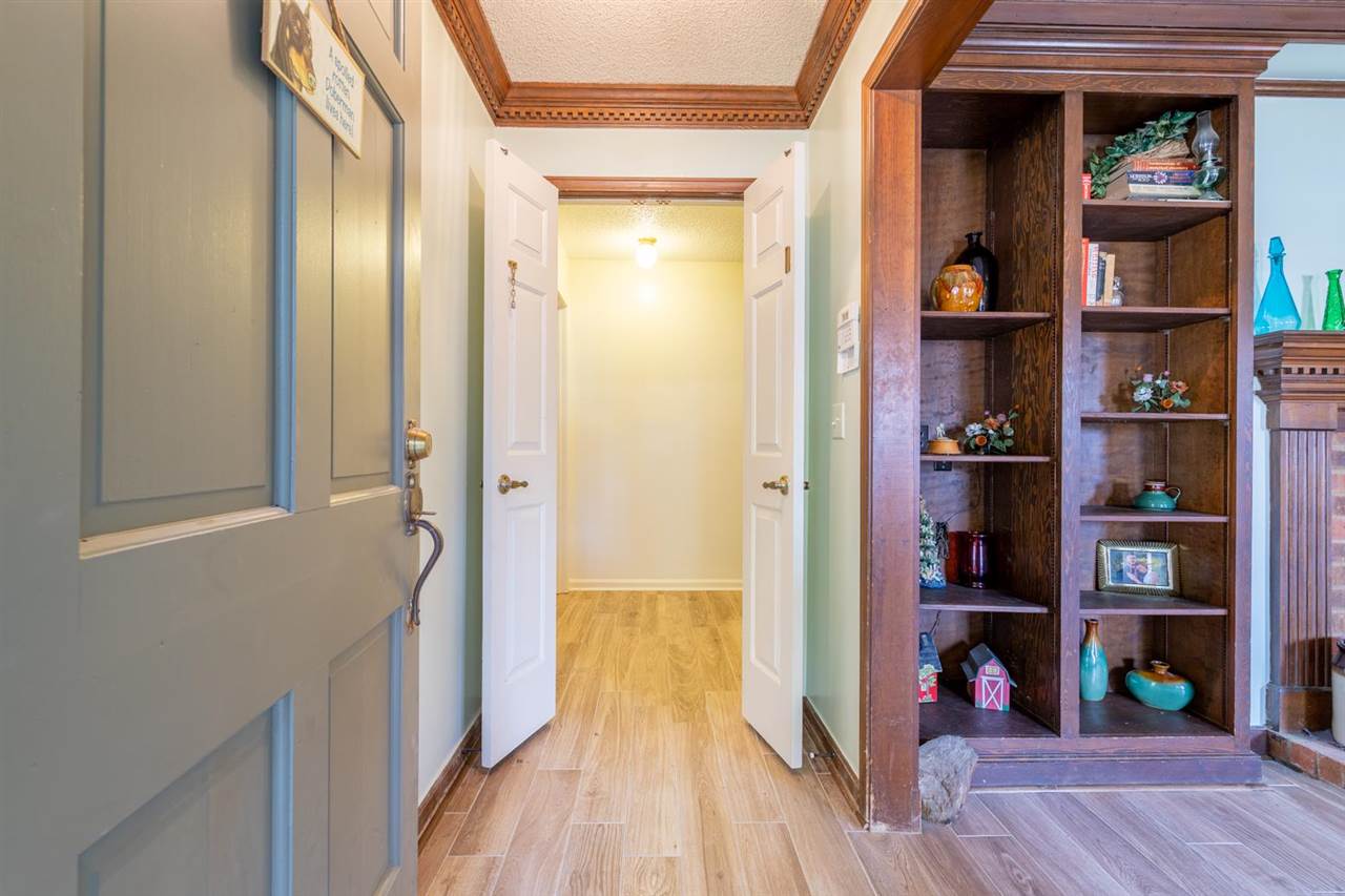7039 The Ridge Cove Memphis, TN 38125 - Photo 3 of 23 Gallery Image 3