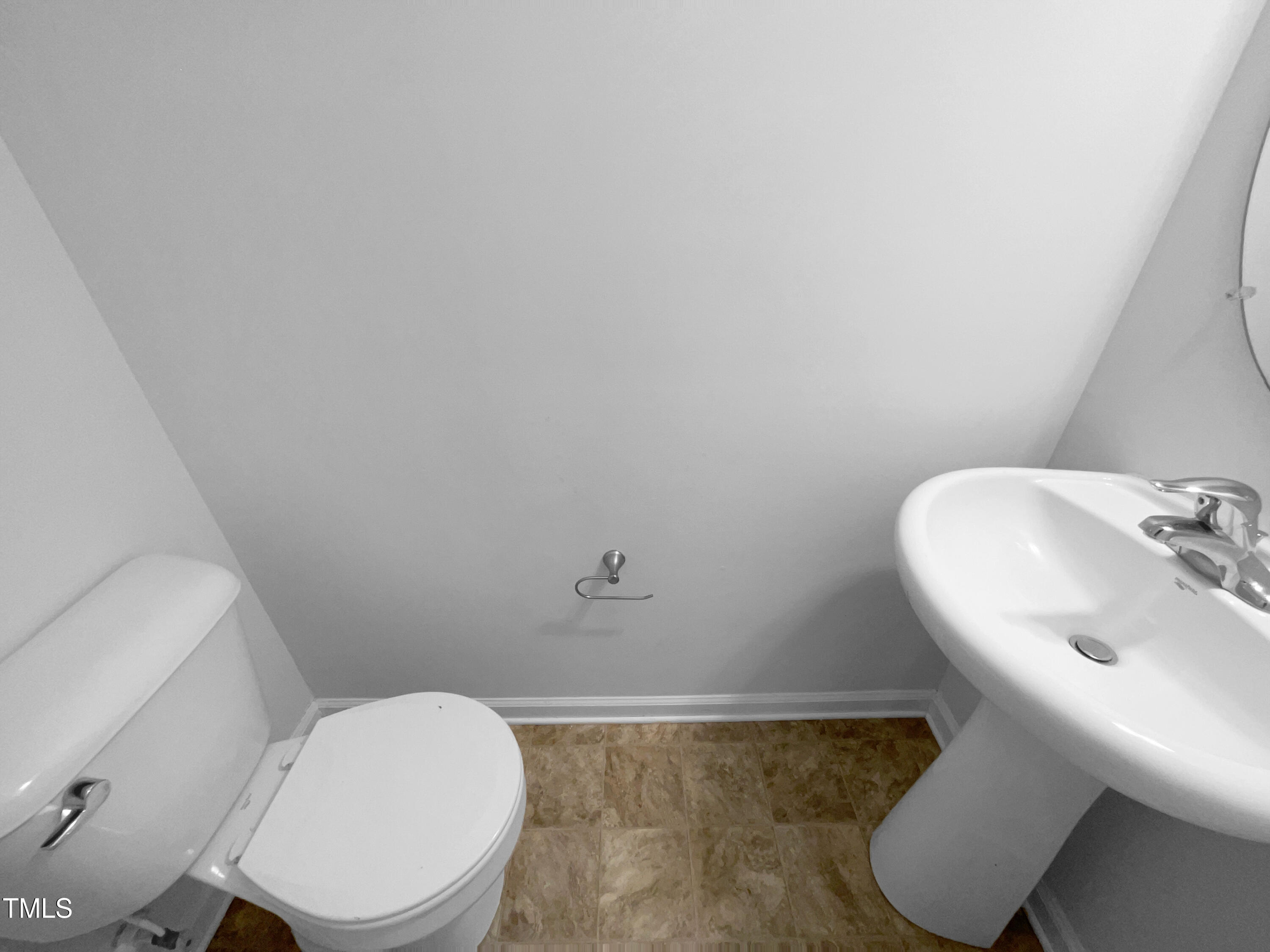 351 Gilman Lane, Unit 109 Raleigh, NC 27610 - Photo 18 of 20 listing_17