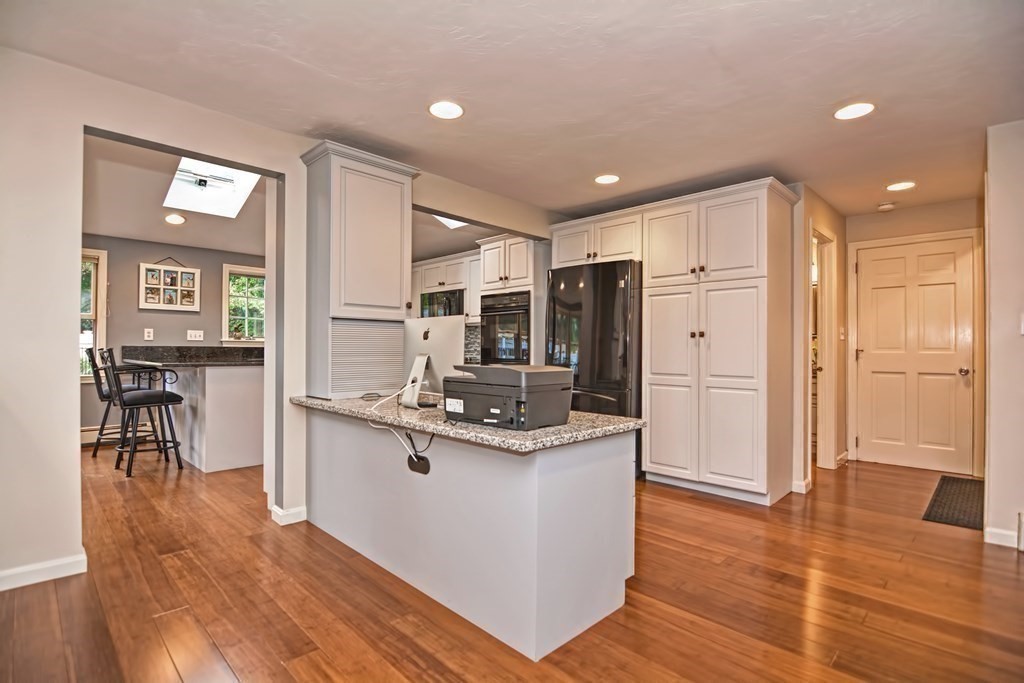 25 Crocker Pond Road Wrentham, MA 02093 - Photo 10 of 35 Gallery Image 10