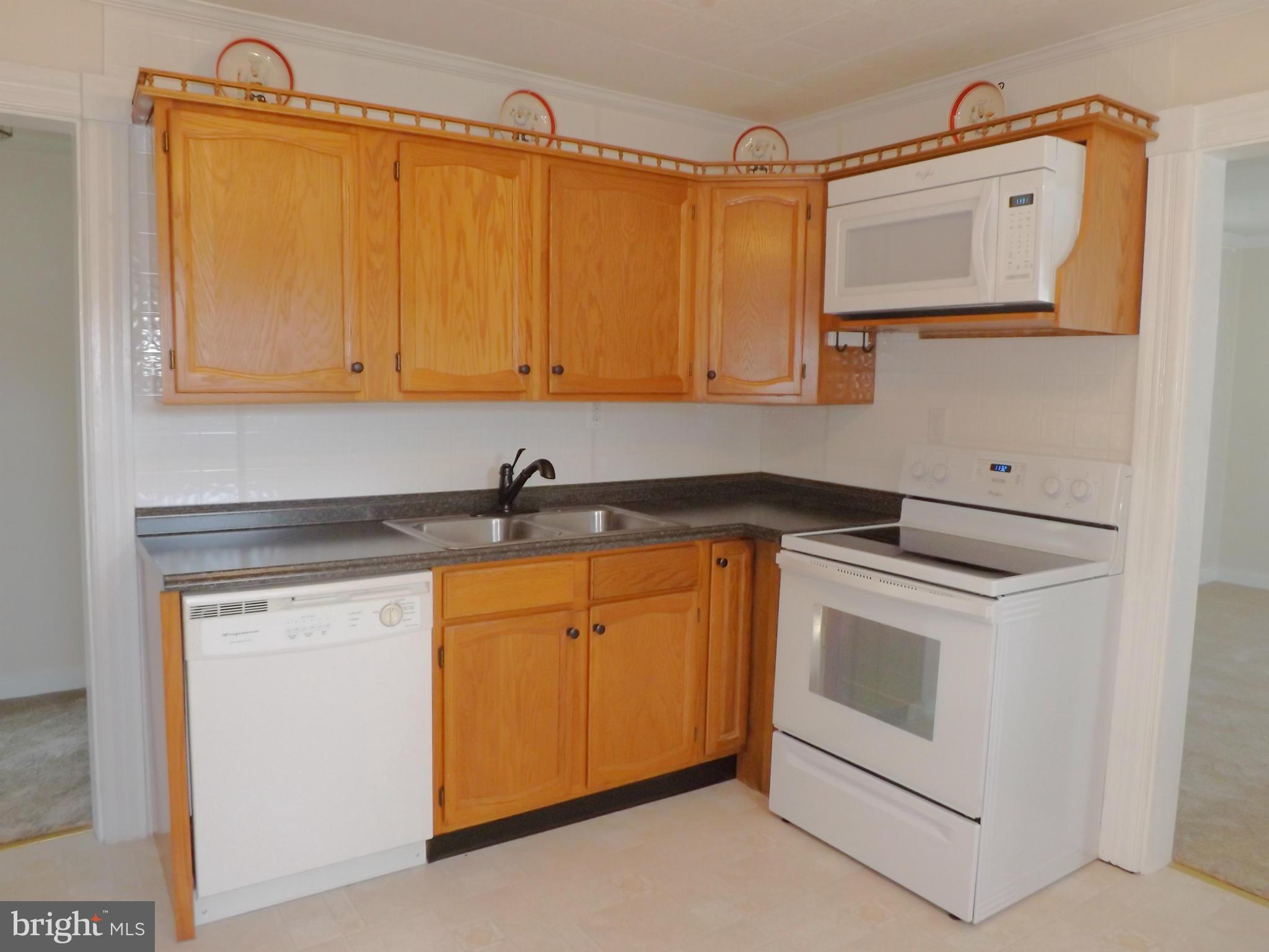 501 Philadelphia Road Joppa, MD 21085 - Photo 8 of 28 Kitchen