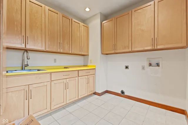 $2,375,000 | 720 East 400th Street North, Anderson, IN 46012