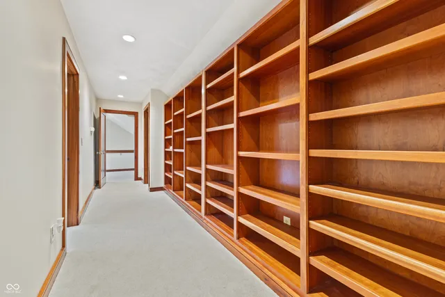 $2,375,000 | 720 East 400th Street North, Anderson, IN 46012