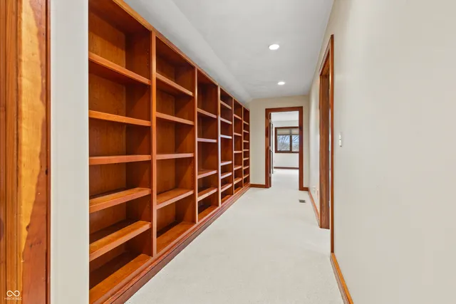 $2,375,000 | 720 East 400th Street North, Anderson, IN 46012