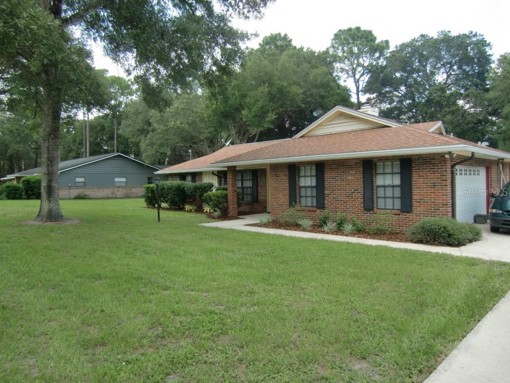 817 Hanover Road DeLand, FL 32724 - Photo 1 of 1 front side view
