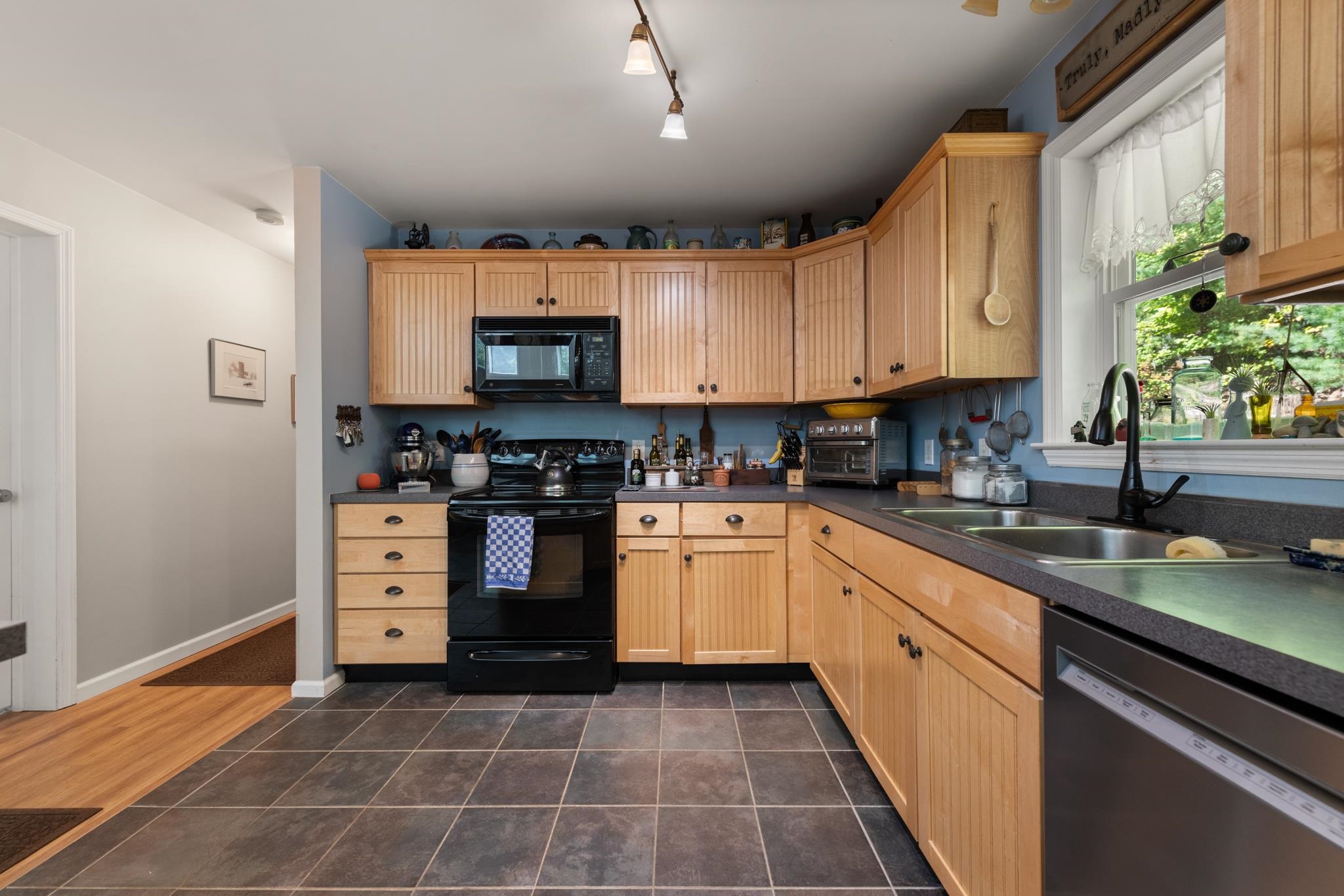 66 Tobey Road, Unit H17 Campton, NH 03223 - Photo 18 of 53 Gallery Image 18
