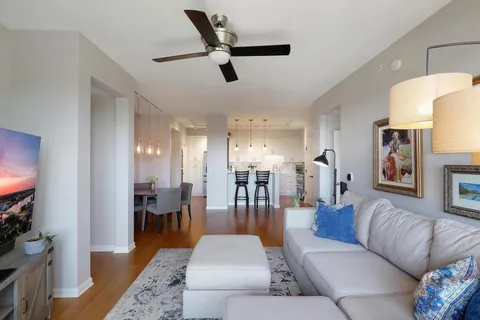 $369,900 | 500 East Grant Street, Unit 707, Minneapolis, MN 55404