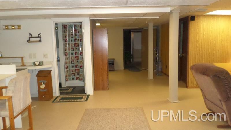 3242 18th Road Escanaba, MI 49829 - Photo 17 of 36