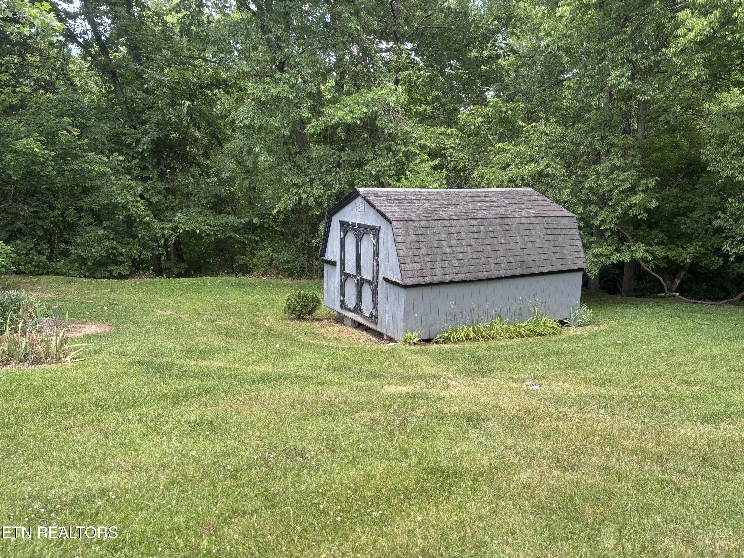 1567 Little Sycamore Road Tazewell, TN 37879 - Photo 6 of 33 IMG_2237