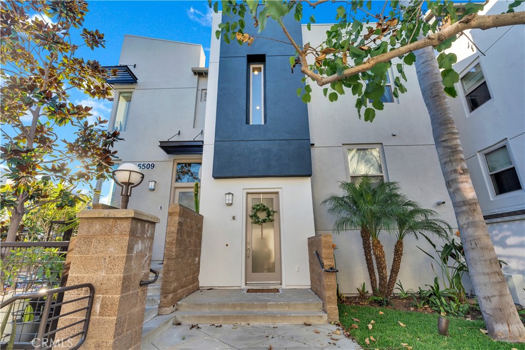 5509 West 149th Pl Unit 6  