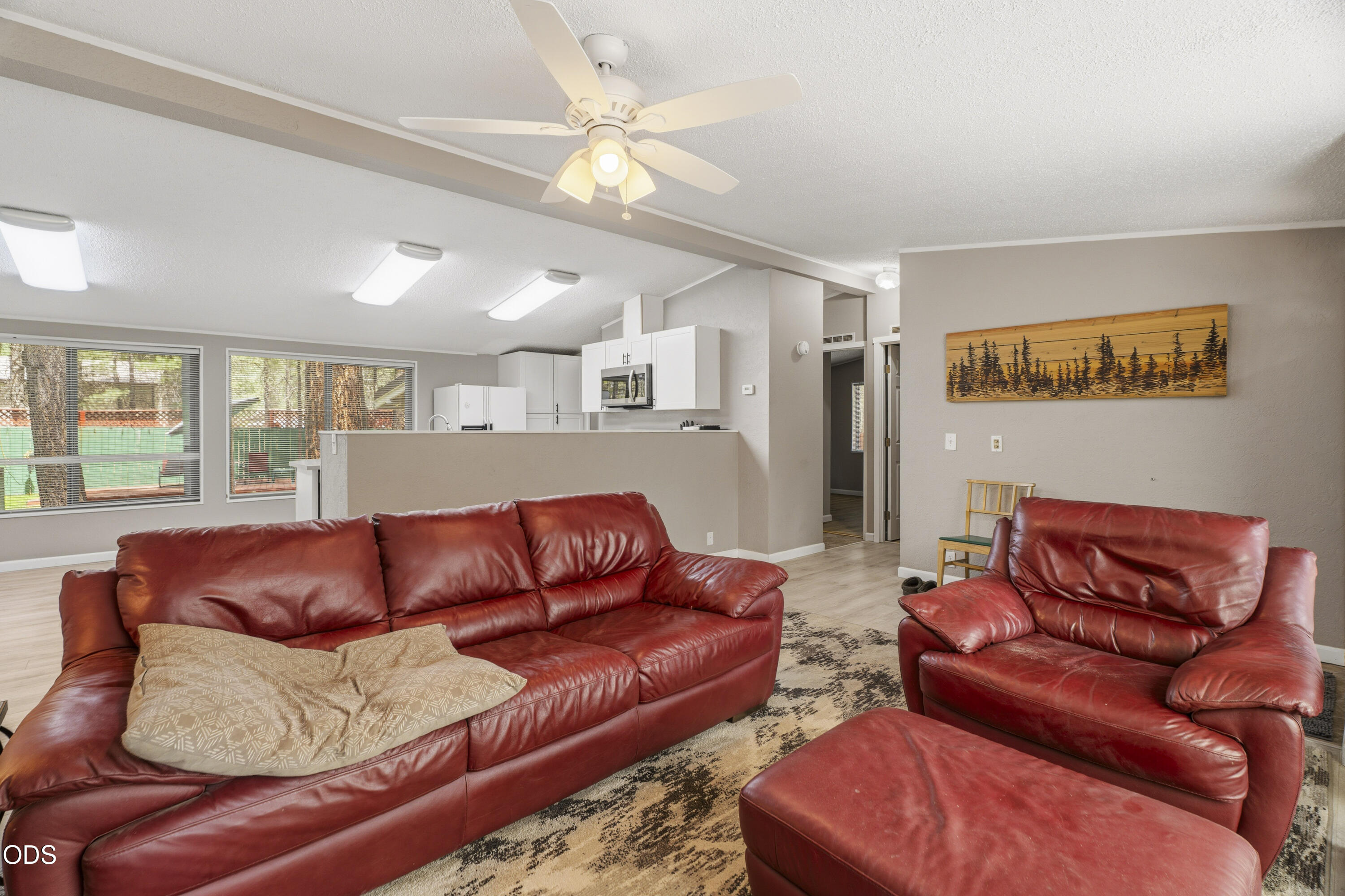 14870 Springwood Road La Pine, OR 97739 - Photo 7 of 49