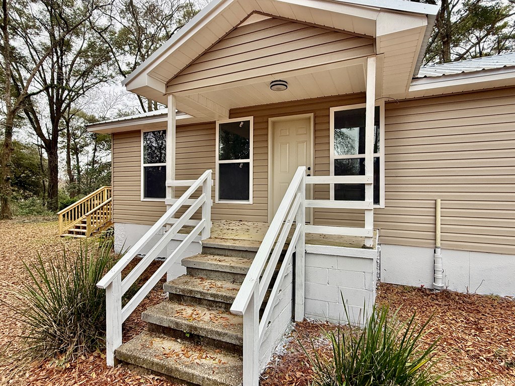 108 East High Avenue Geneva, AL 36340 - Photo 11 of 33