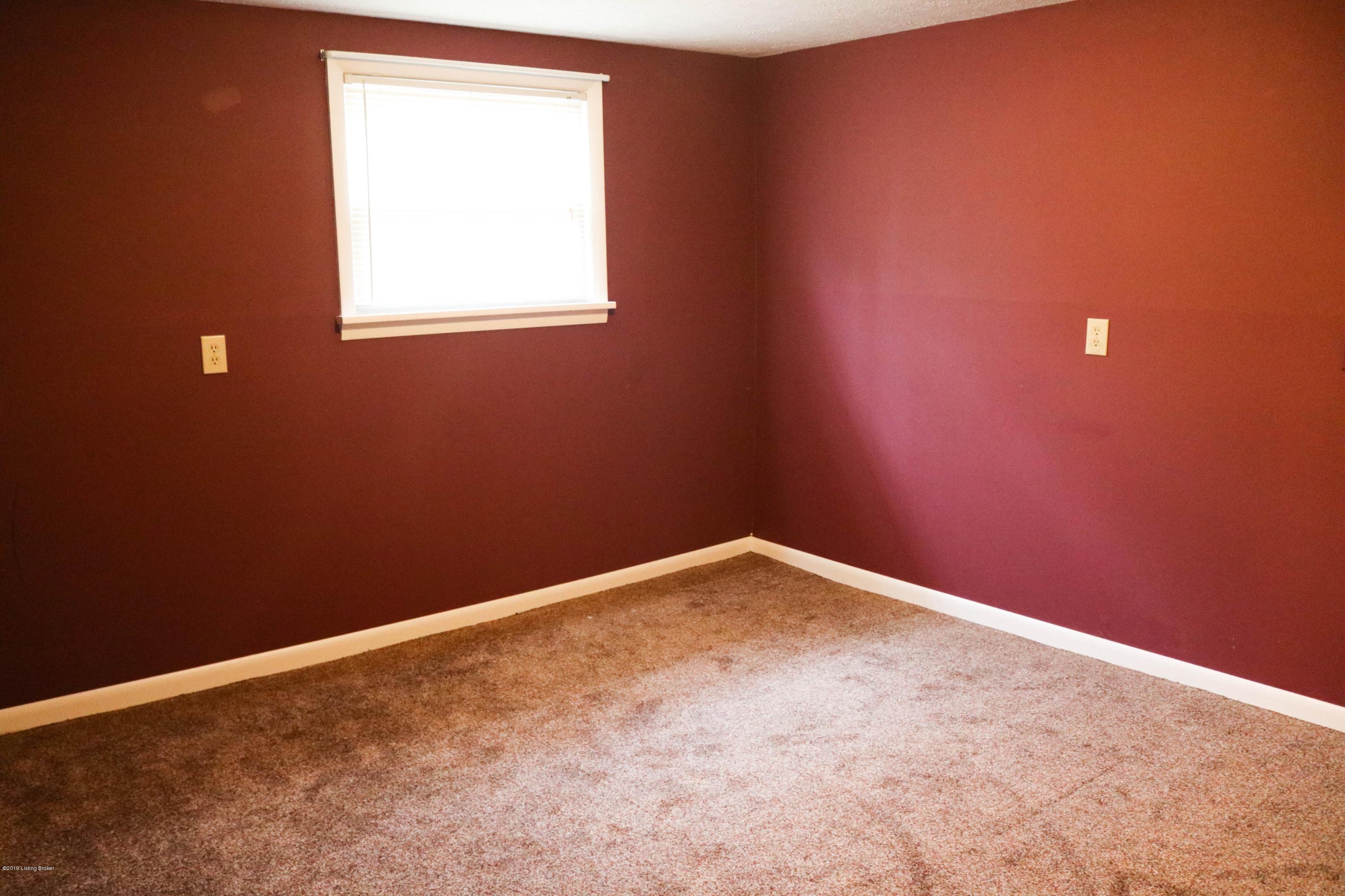 5300 Rayburn Road Louisville, KY 40272 - Photo 64 of 99 64