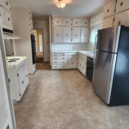 $1,089,000 | 100 Eucalyptus Avenue, South San Francisco, CA 94080