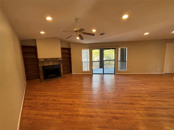 $1,650 | 12755 Mill Ridge Drive, Unit 309, Cypress, TX 77429